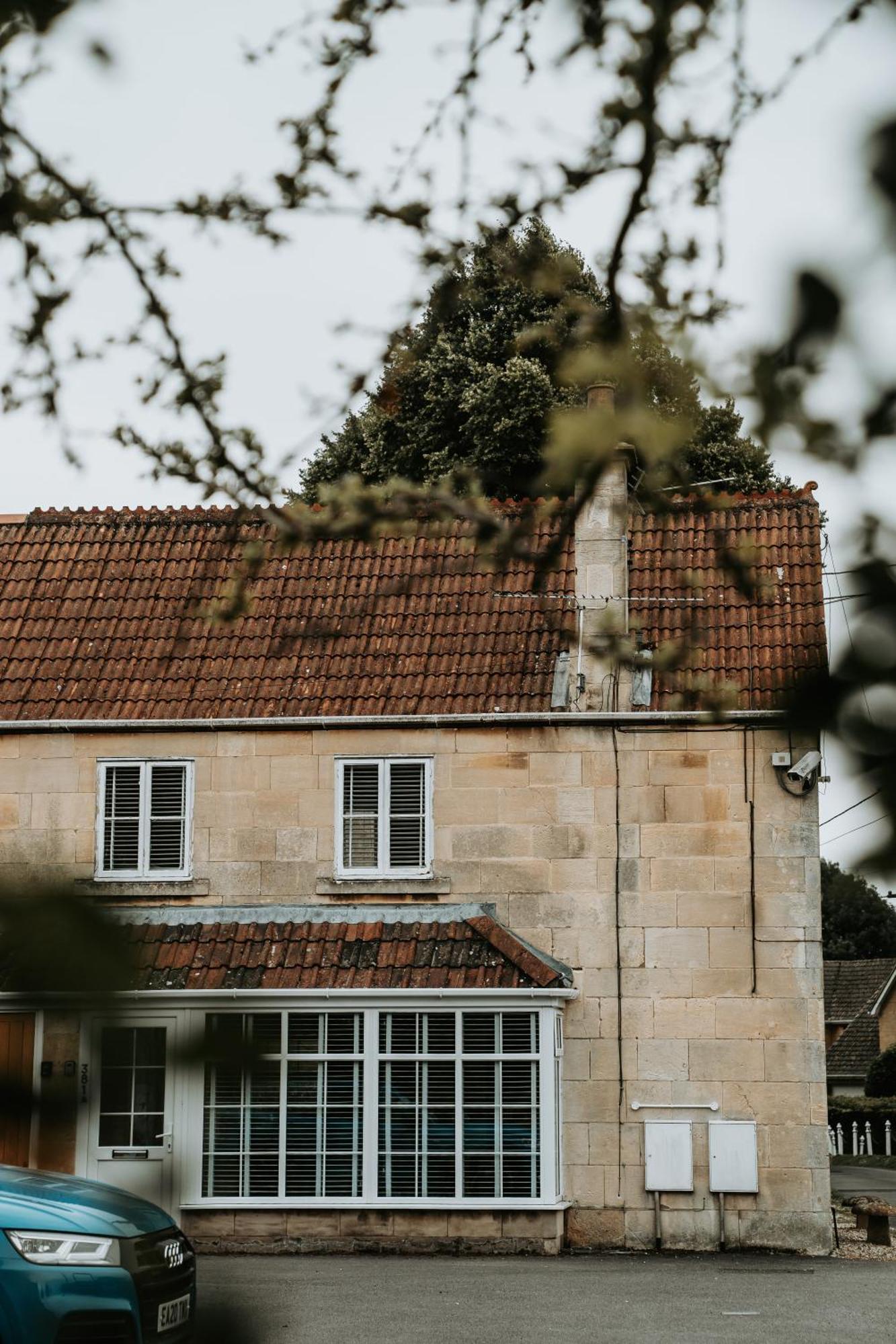 Retreat On The Green Holt  Экстерьер фото